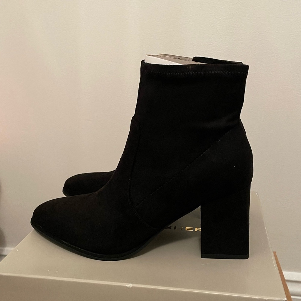Marc Fisher Suede booties